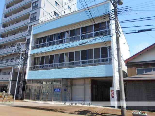 シャングリラ本町の外観写真