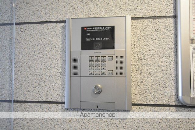 アルテ平岸の玄関写真