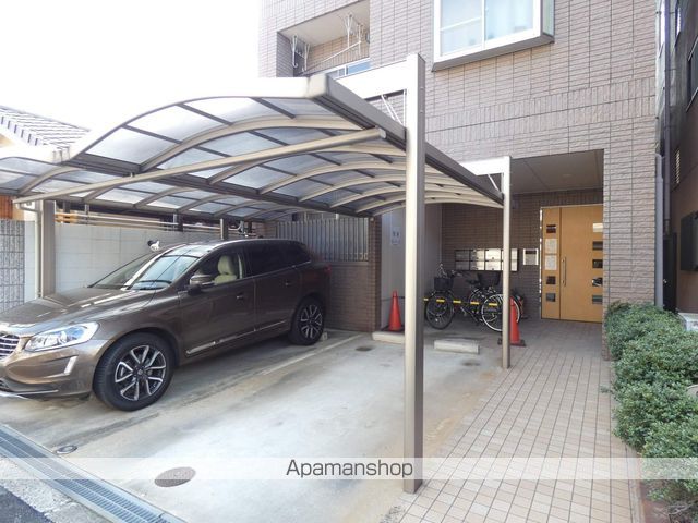 CASA新森の玄関写真