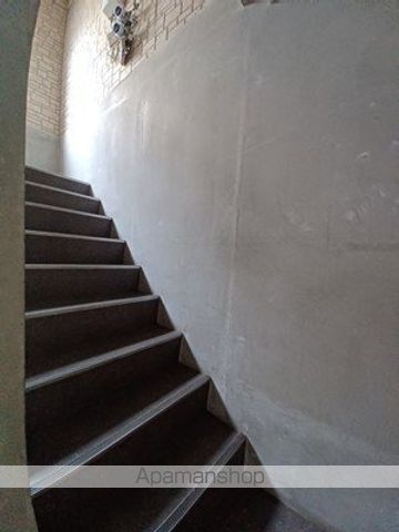 フローラル壱番館の玄関写真