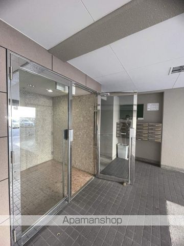 福地産業加古町ビルの玄関写真