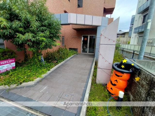 ノースコートの玄関写真