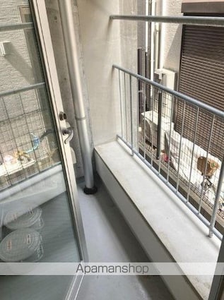 コージーコート四谷坂町[1R/30.84m2]のバルコニー