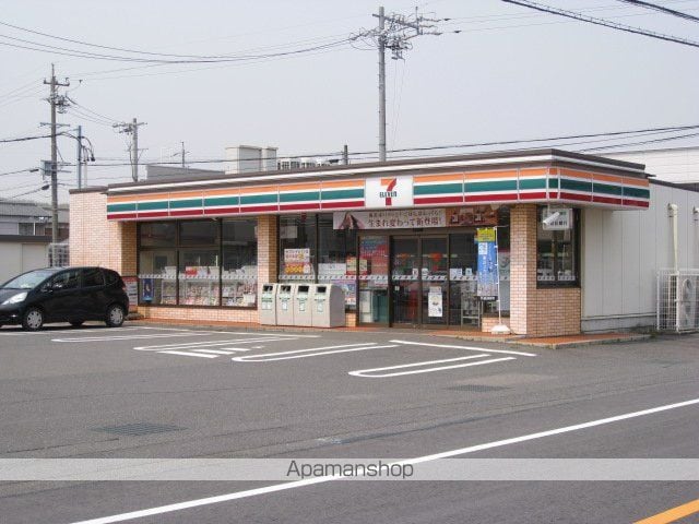 アドバンスAの周辺写真