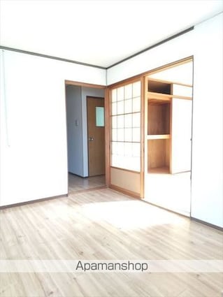 和歌山県和歌山市和歌浦中１丁目[2DK/40.24m2]のリビング・居間