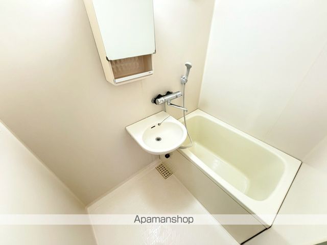クレストコート A棟の内装写真