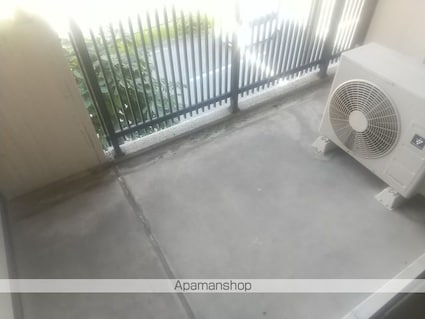 シャルマンエース[1K/25.2m2]のバルコニー