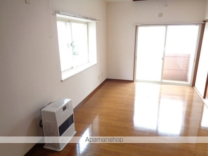 コーポ紅花６号棟[2K/38.9m2]のリビング・居間