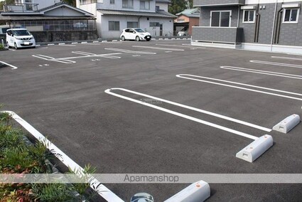 ホームバリー湯野[2LDK/57.78m2]の駐車場