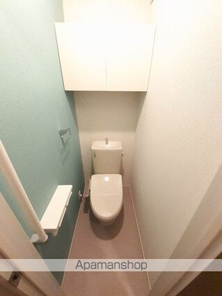 愛媛県新居浜市下泉町１丁目[1R/32.23m2]のトイレ