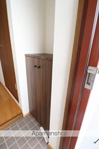 クレイドルの内装写真