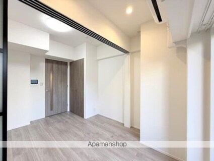 エレミ本蓮沼[2K/25.25m2]のリビング・居間6