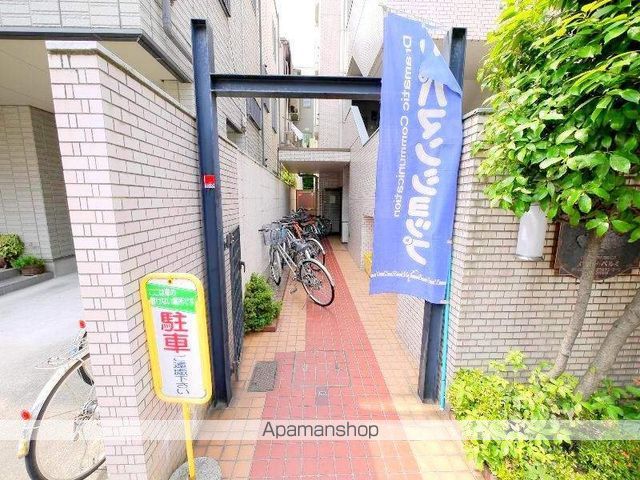 メゾン・ド・ペルミの玄関写真
