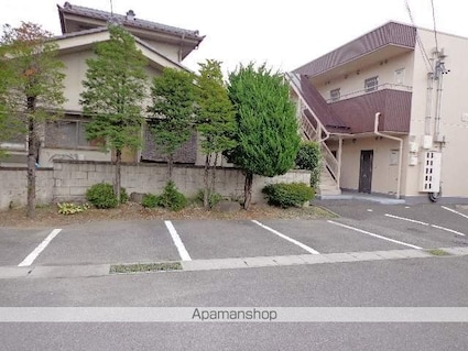 ひまわりハイツ[1K/28.05m2]の駐車場1