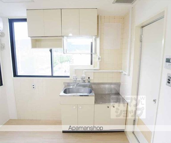 岩倉中大鷺町マンションの内装写真