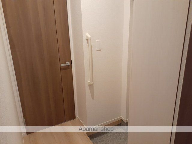 コンテ Mの内装写真