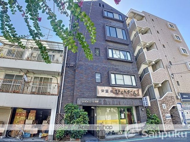 シャイングレード岩田の外観写真