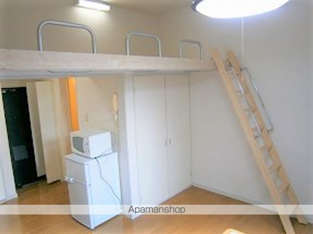 レオパレス西向日の内装写真
