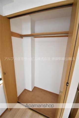 クリスタルガーデンの内装写真