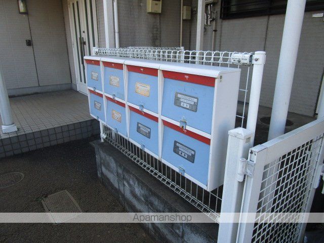 ウエストサイドの外観写真
