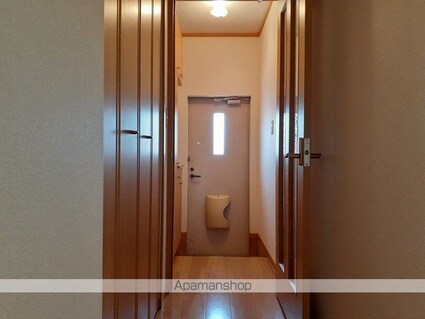 ジェルメ中澤Ａ[2DK/44.82m2]の玄関