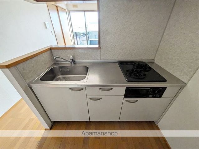 パインツリーCの内装写真