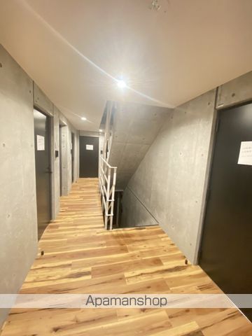 レスツオン北13の玄関写真
