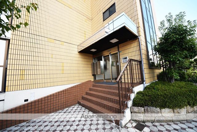マンションニシムラの玄関写真