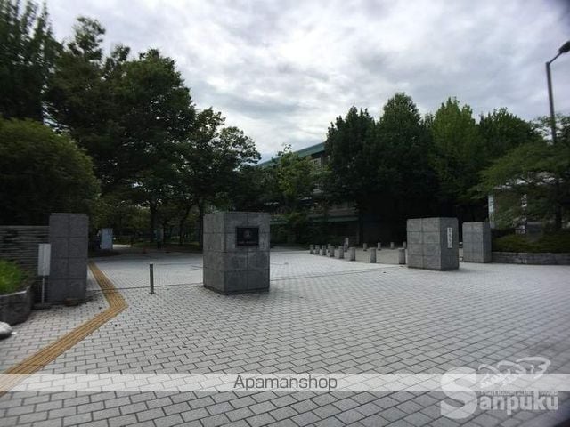 シャイングレード岩田の周辺写真