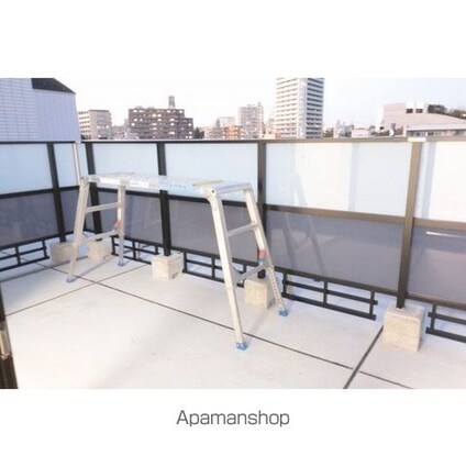 プライムアーバン目黒東山[2LDK/66.72m2]のバルコニー