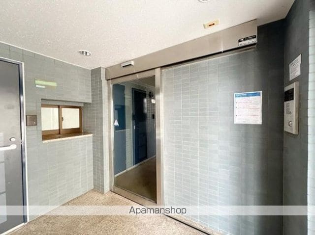 スカイコート久我山の玄関写真