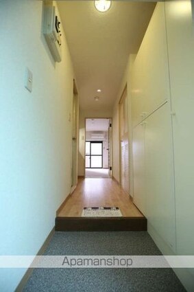 東京都台東区千束３丁目[1K/22.68m2]の玄関2