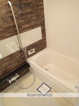 シャーメゾンガーデンズ紀三井寺[2LDK/62.26m2]のバス