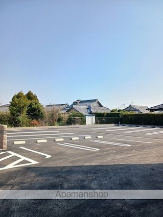 和歌山県和歌山市木ノ本[1LDK/50.01m2]の駐車場
