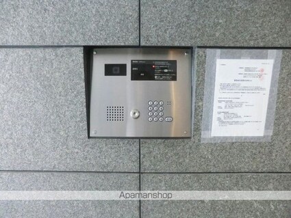 東京都目黒区中町２丁目[1LDK/49.08m2]のエントランス1