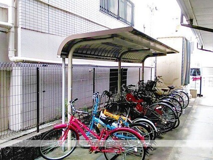 レオパレス上社ＬＡ１[1K/19.87m2]の駐車場