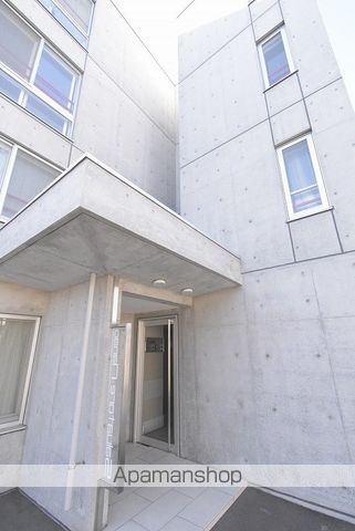 SALVATORE NANGOの玄関写真