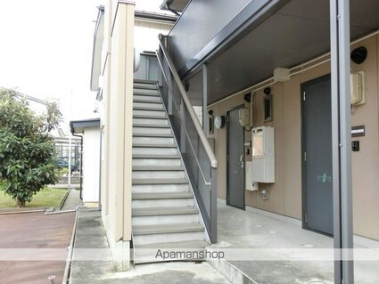 オリンピックＭＮ[1K/28.5m2]のエントランス2