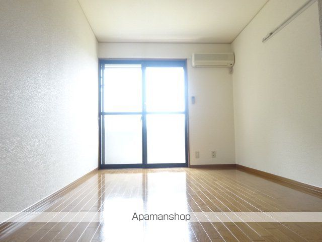 ハーフムーンの内装写真