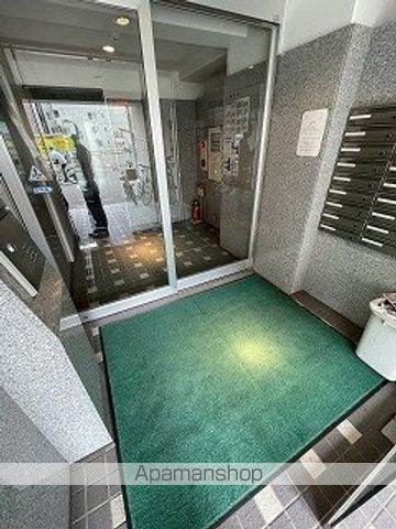 ISグランデ札幌の玄関写真