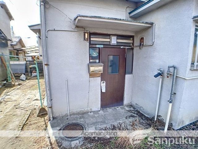 伊予鉄道環状線 萱町六丁目駅 徒歩9分 1階建 築42年の玄関写真