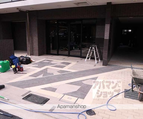 エステムコート京都 梅小路公園の玄関写真