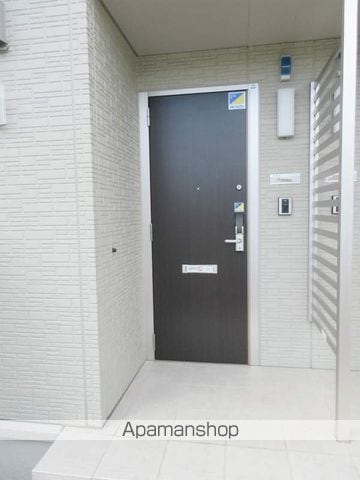 中央本線 竜王駅 徒歩32分 2階建 築14年の玄関写真