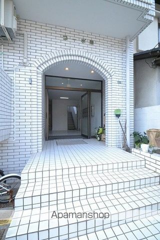 コーポ間の玄関写真