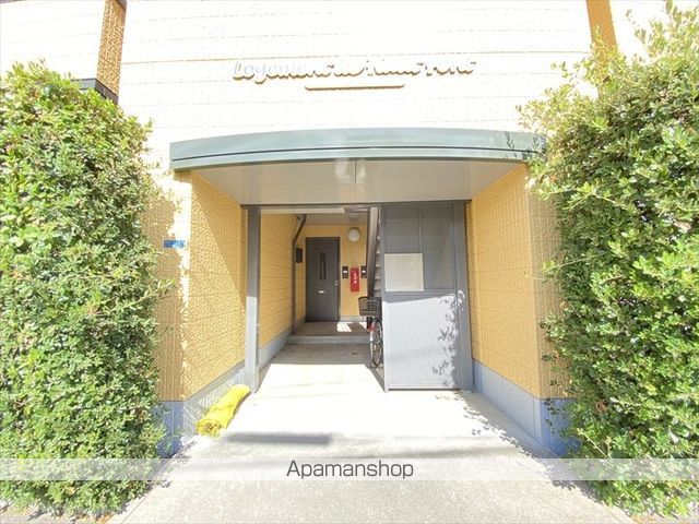 LOGEMENT DE HAUT PONの玄関写真