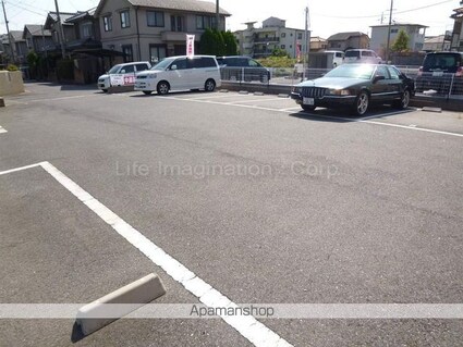 アプリーレ[1LDK/44.62m2]の駐車場1