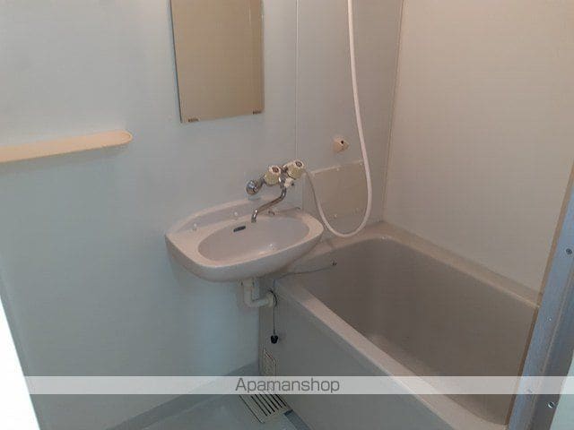 メープルファーム照山IIの内装写真