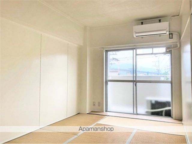 ビレッジハウス余座2号棟の内装写真