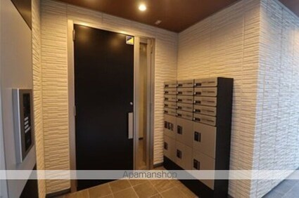 Ｓｋｅｙ　ｒｅｓｉｄｅｎｃｅ塚越（スカイエレジデンスツカゴシ）[1LDK/40.7m2]のエントランス