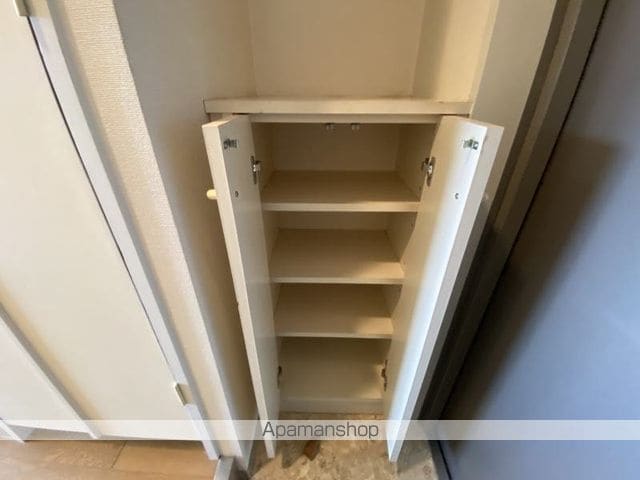 ラテール西田弐番館の内装写真